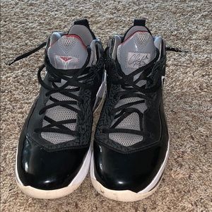 Air Jordan Melo M8